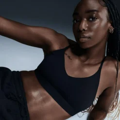 Discount Nike Indy sport bh dames black