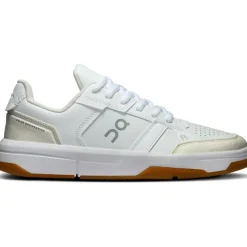 On THE ROGER Clubhouse schoenen dames white ivory