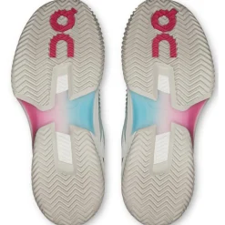 On THE ROGER Pro Fire Clay tennisschoenen dames arctic pink