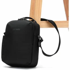 PacSafe V Tour schoudertas jet black