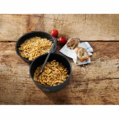 Outlet Trek 'n Eat  Pasta in creamy mushrooms + beef PS1000+